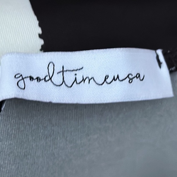 Good Time USA Long Sleeve Cowl Turtleneck Blouse Top Size M Black/White - Picture 11 of 12